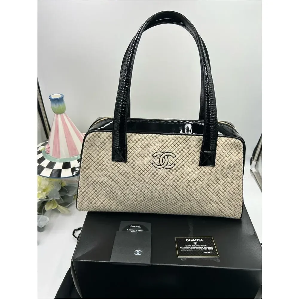 Women's Chanel vintage quilted CC bowling bag made in Italy NWT